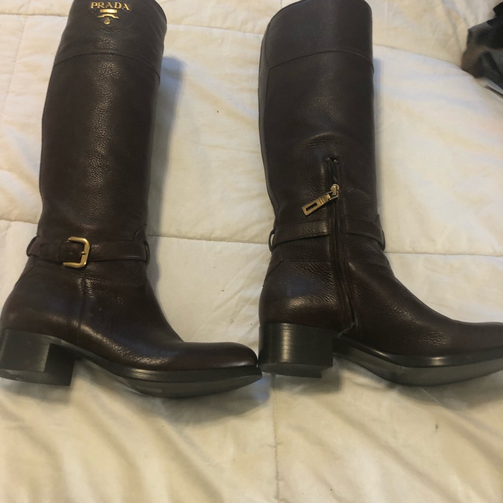 Authentic  Prada leather boots  / Brown